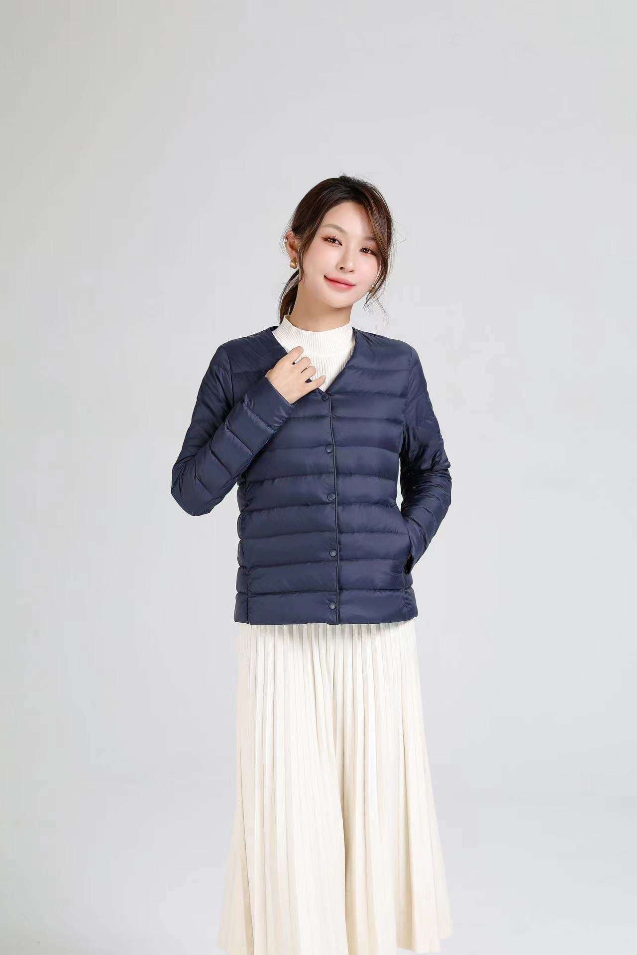 ネイビーコーデ 軽量キルティングダウンジャケット