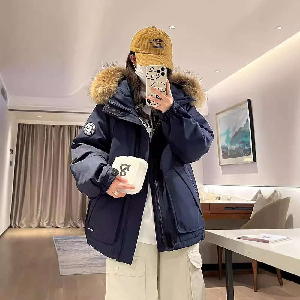 ネイビーコーデ ふわもこフード付きダウンジャケット