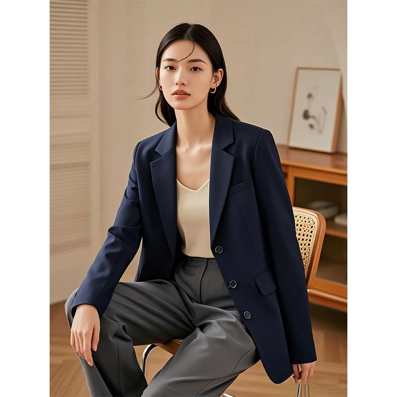 ネイビーコーデ クラシカル テーラードジャケット