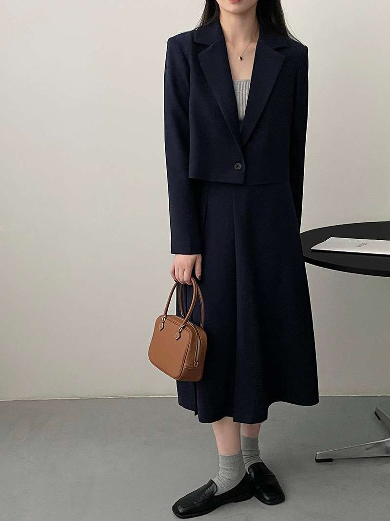 ネイビーコーデ プリーツスカートセットアップ