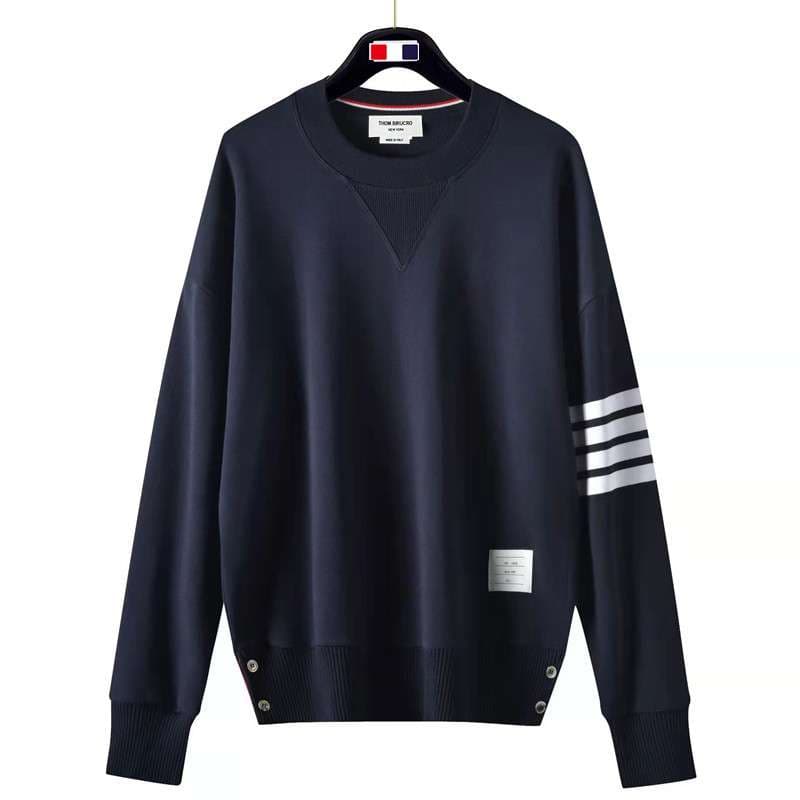 ネイビーコーデ シンプルラインスポーティートレーナー