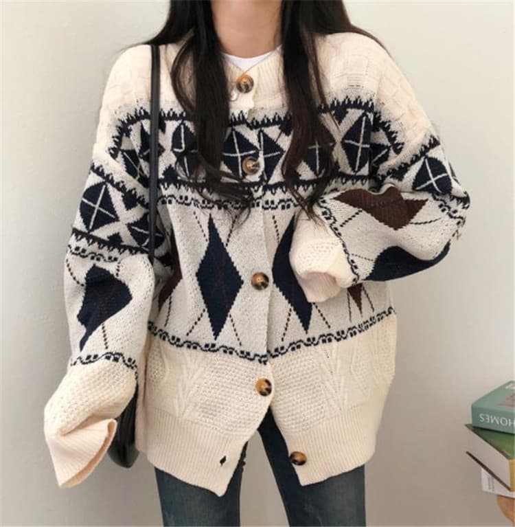 ネイビーコーデ 大人可愛い幾何学模様ニットカーディガン トップス