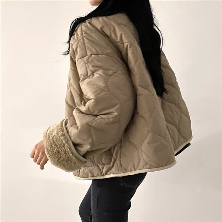 ネイビーコーデ 両面着用キルティングアウター ひし形柄ゆったりボアコート