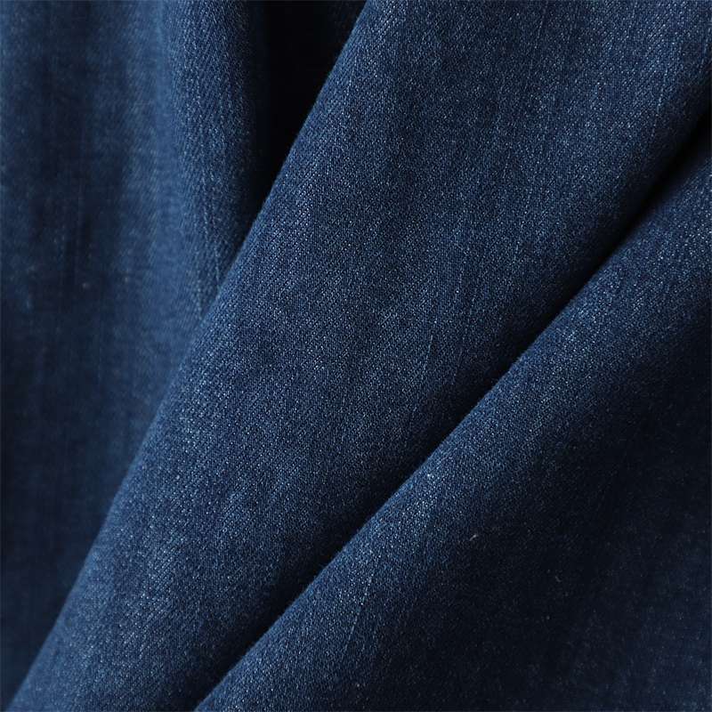 ネイビーコーデ デニムシャツブラウス