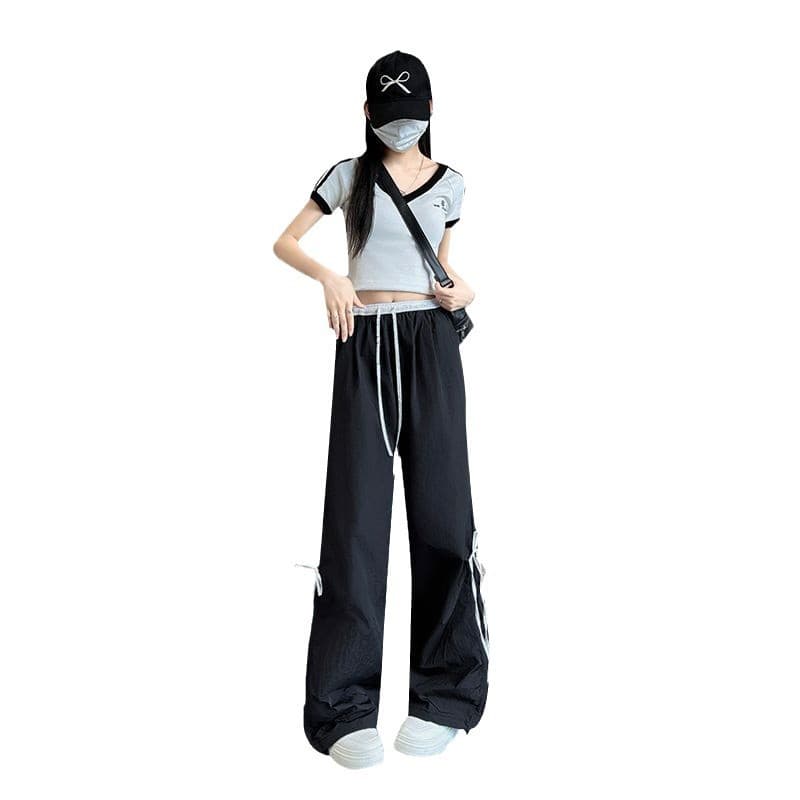 ネイビーコーデ リボンデザイン ワイドストレートパンツ