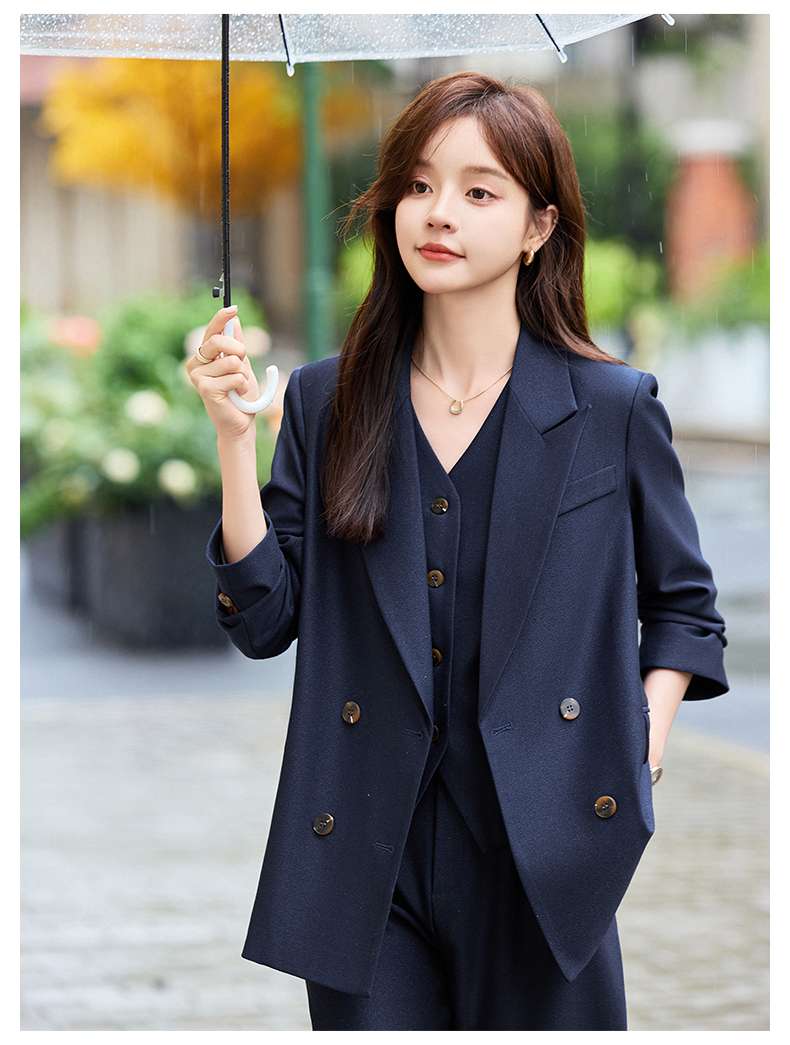 ネイビーコーデ エレガントオフィスセットアップスーツ