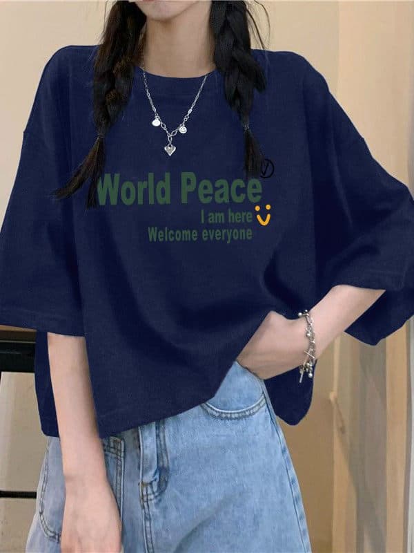 ネイビーコーデ メッセージプリント七分袖Tシャツ