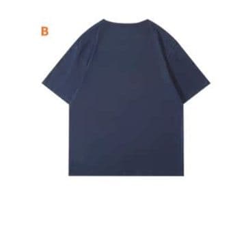 ネイビーコーデ 世界を応援する元気メッセージTシャツ