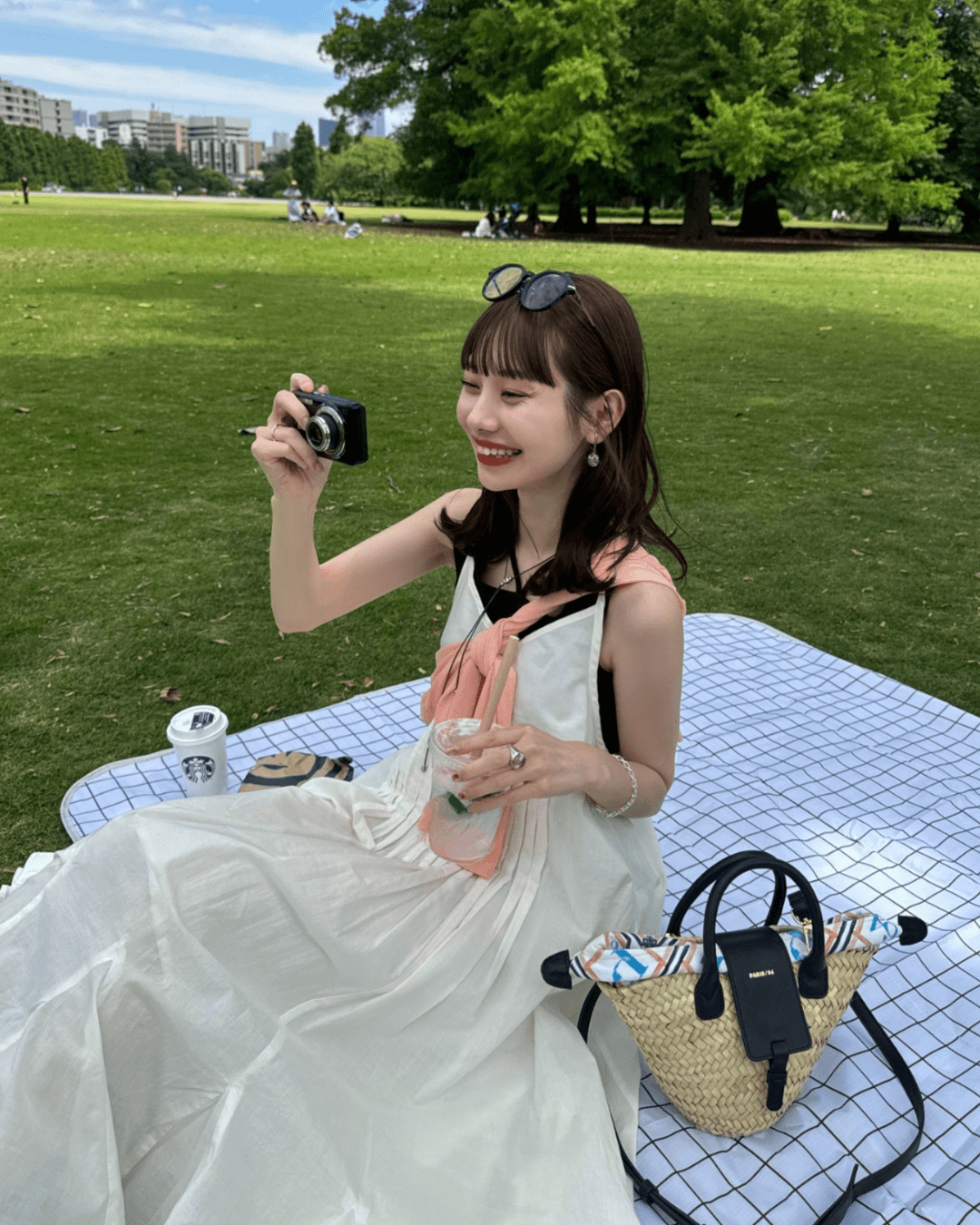 ネイビーコーデ 重ね着風チェック柄ロングキャミワンピース
