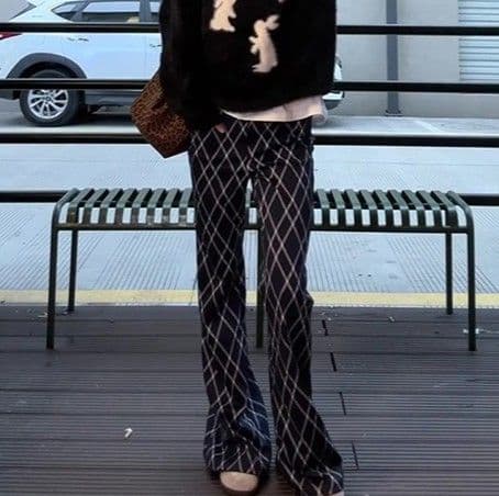 ネイビーコーデ 格子柄ワイドパンツ