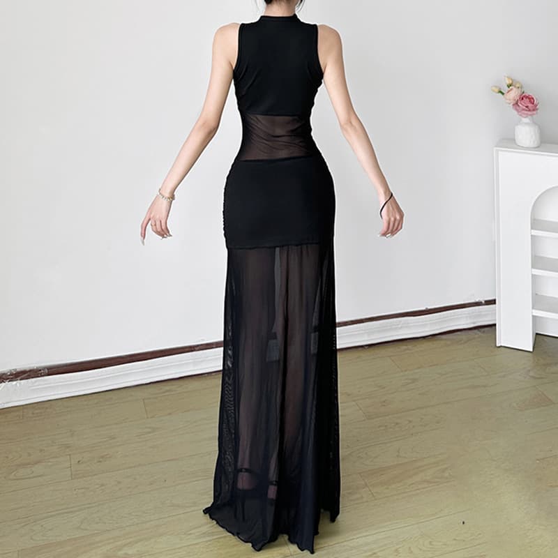ネイビーコーデ 透かし魅せシースルーマキシドレス