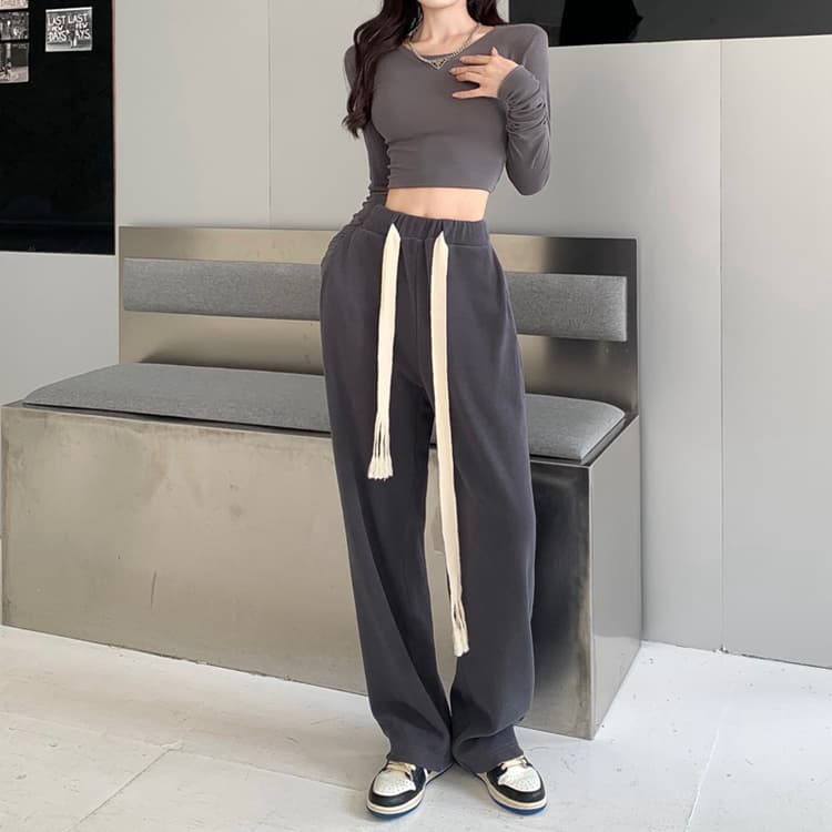 ネイビーコーデ ハイウエスト巾着ワイドパンツ カジュアル美脚パンツ