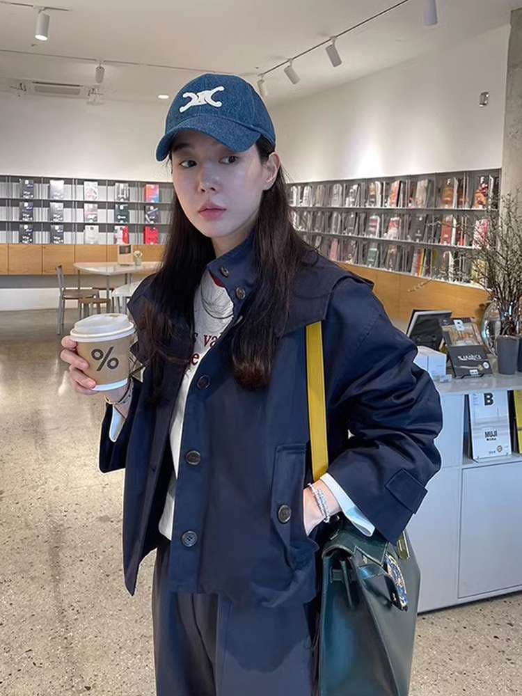 ネイビーコーデ ミリタリーテイストボタンジャケット