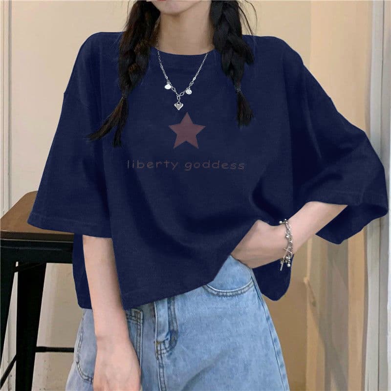 ネイビーコーデ メッセージプリント七分袖Tシャツ