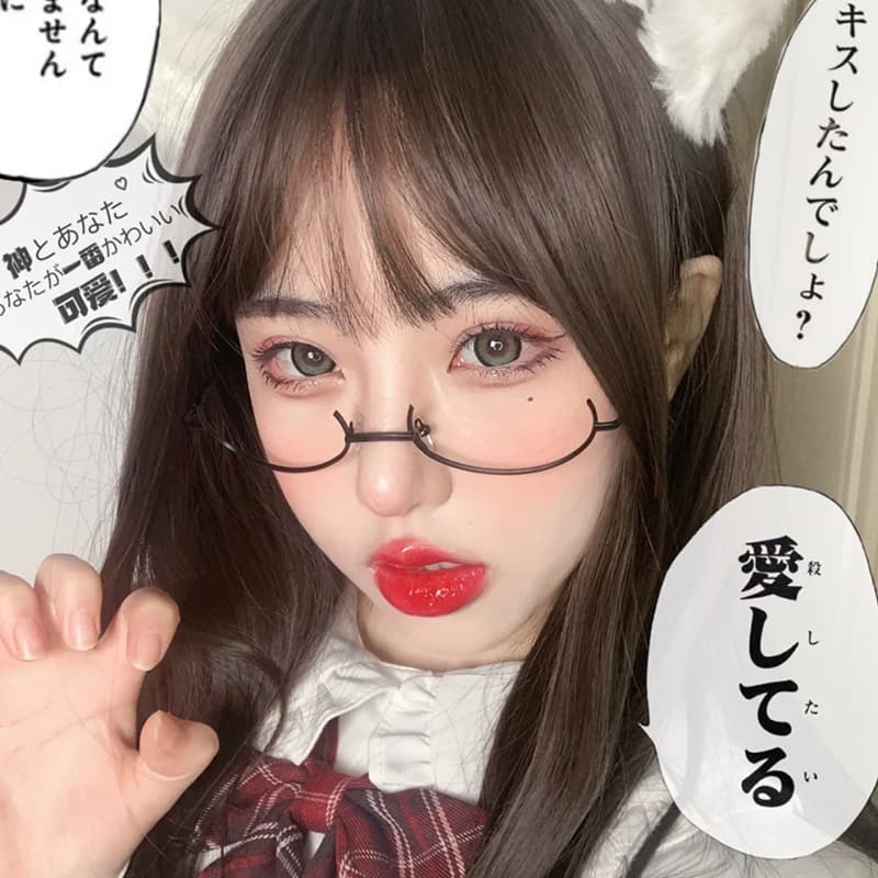 ネイビーコーデに合う 漫画細フレーム眼鏡
