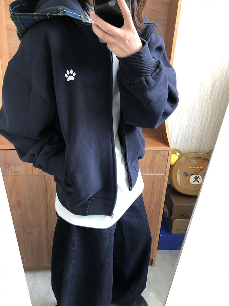 ネイビーコーデ 肉球刺繍入り ゆったりジップパーカー