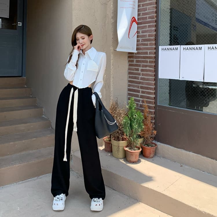 ネイビーコーデ ハイウエスト巾着ワイドパンツ カジュアル美脚パンツ