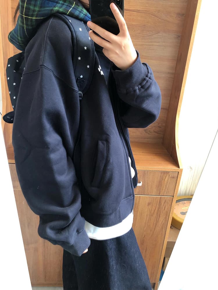 ネイビーコーデ 肉球刺繍入り ゆったりジップパーカー