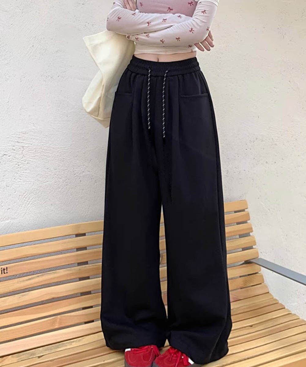 ネイビーコーデ ゆったり体型カバーワイドパンツ