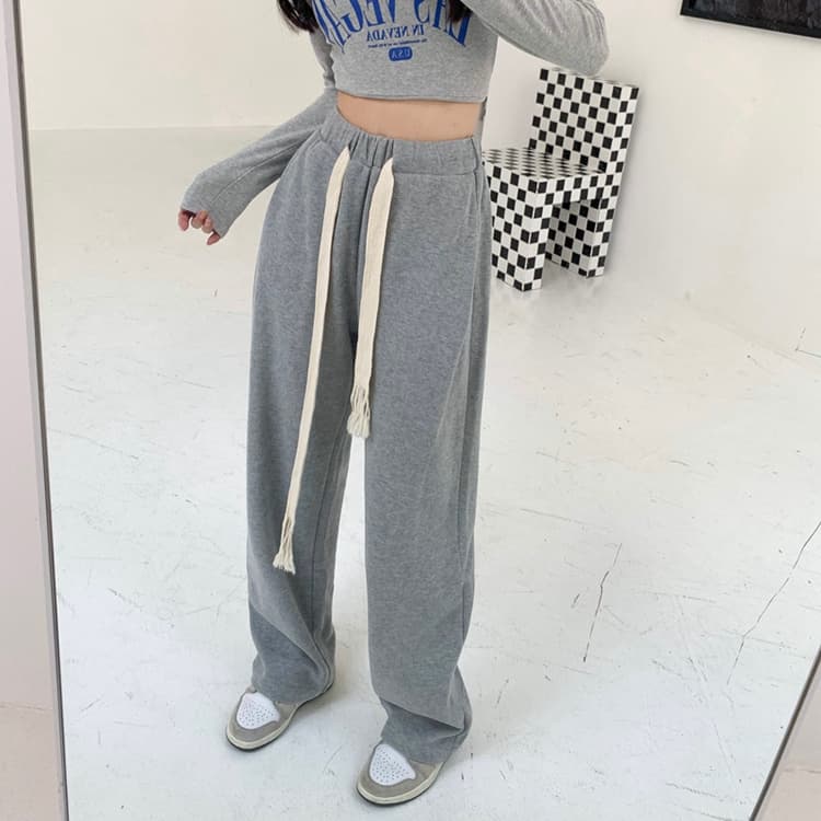 ネイビーコーデ ハイウエスト巾着ワイドパンツ カジュアル美脚パンツ