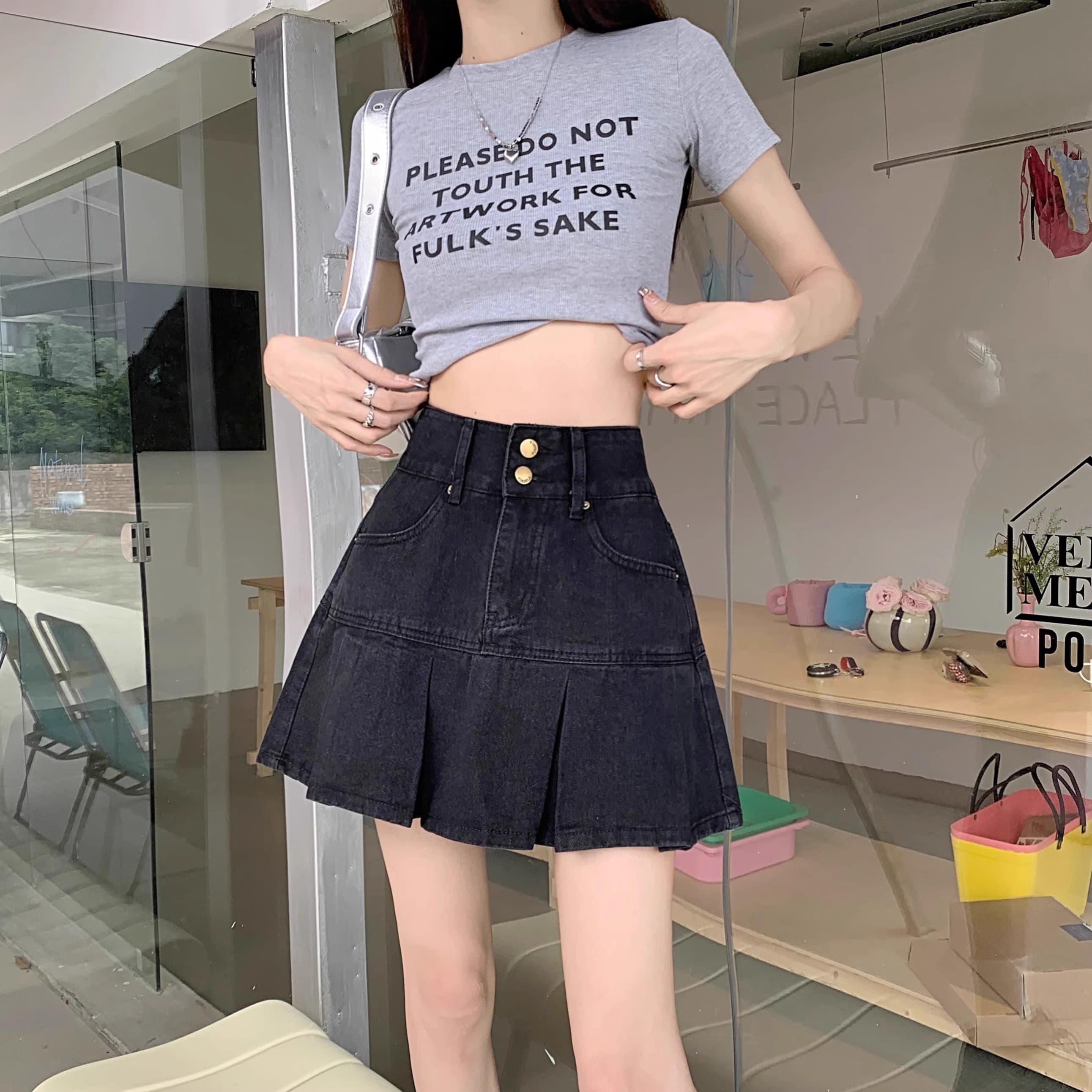 ネイビーコーデ プリーツ切替デニムミニスカート